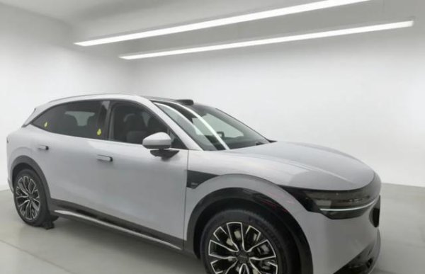 启点优配 突破性能极限！极氪7X升级Thor-U+900V高压，看懂为何超越特斯拉